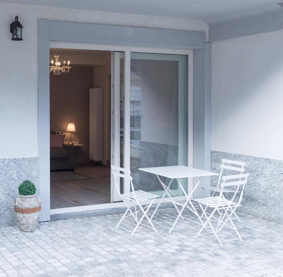 Residenza Conca Verde B&B Il Monolocale Rogolo Luaran gambar